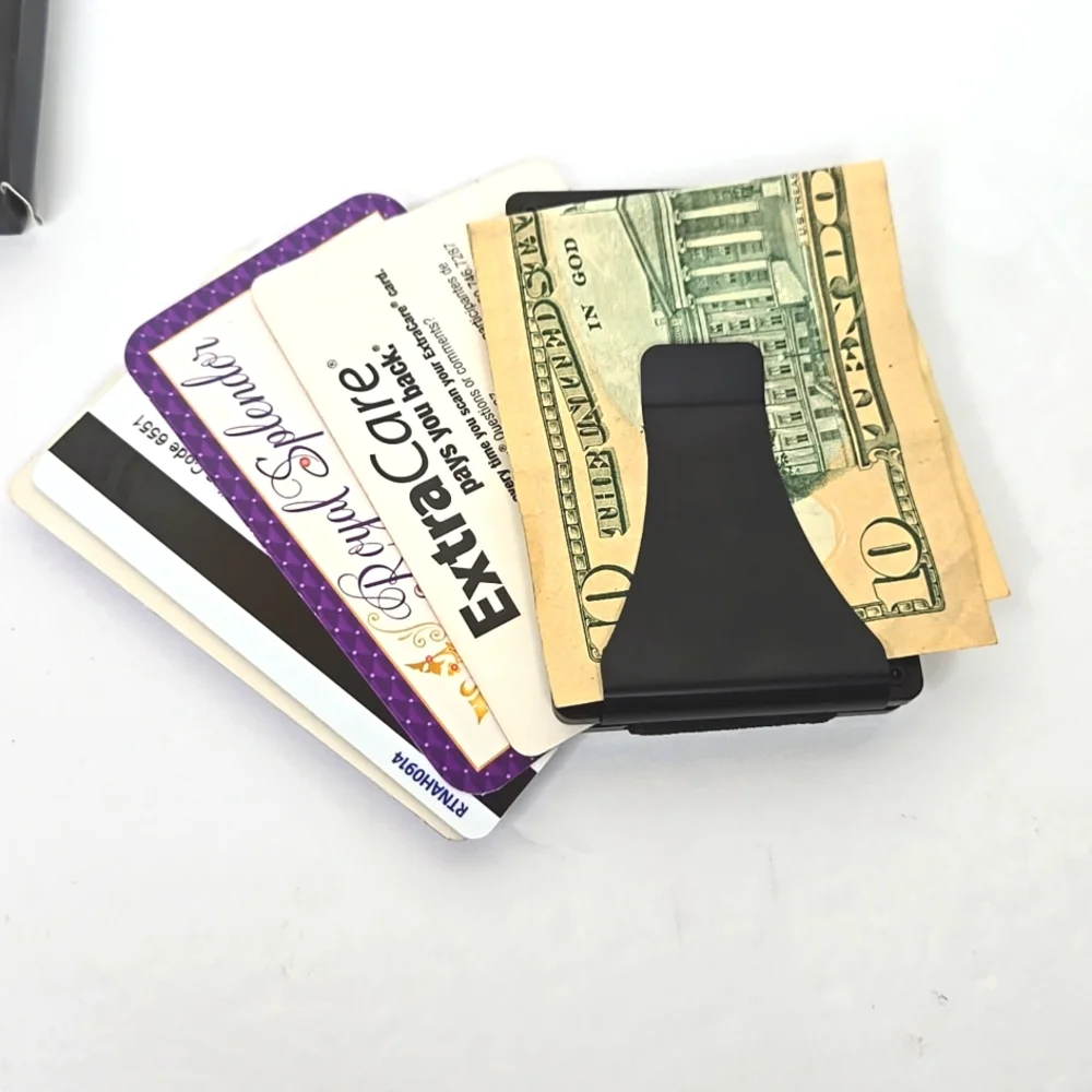 ``P25900 Money Clip & Credit Card Slim Wallet